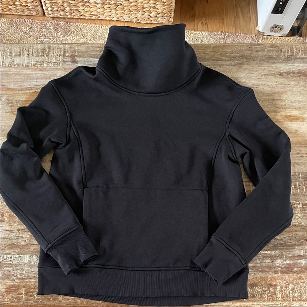 Lululemon Funnel neck fleece pullover